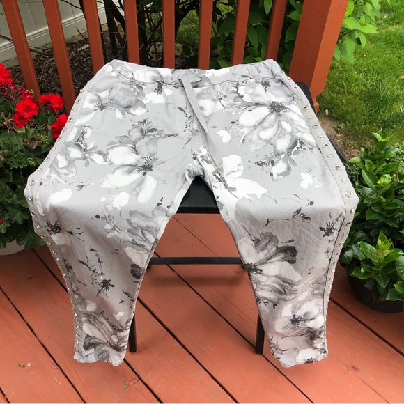 Floral Print Women's Joggers in Gray - Picture 1 of 7